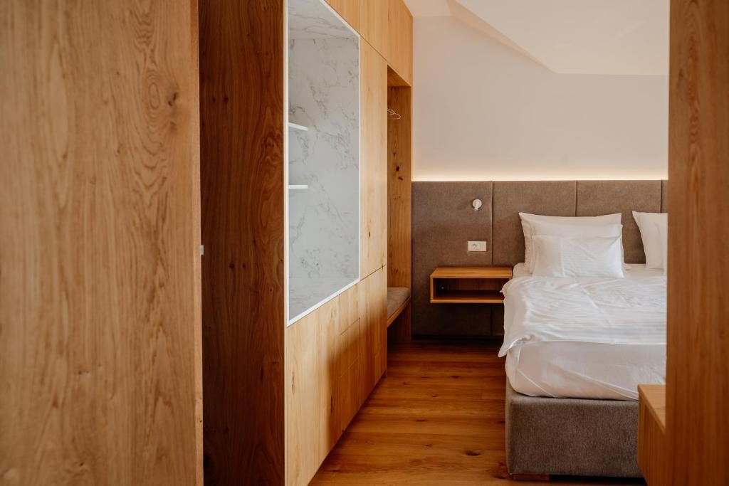 Puhan Wine Estate & Boutique Rooms
